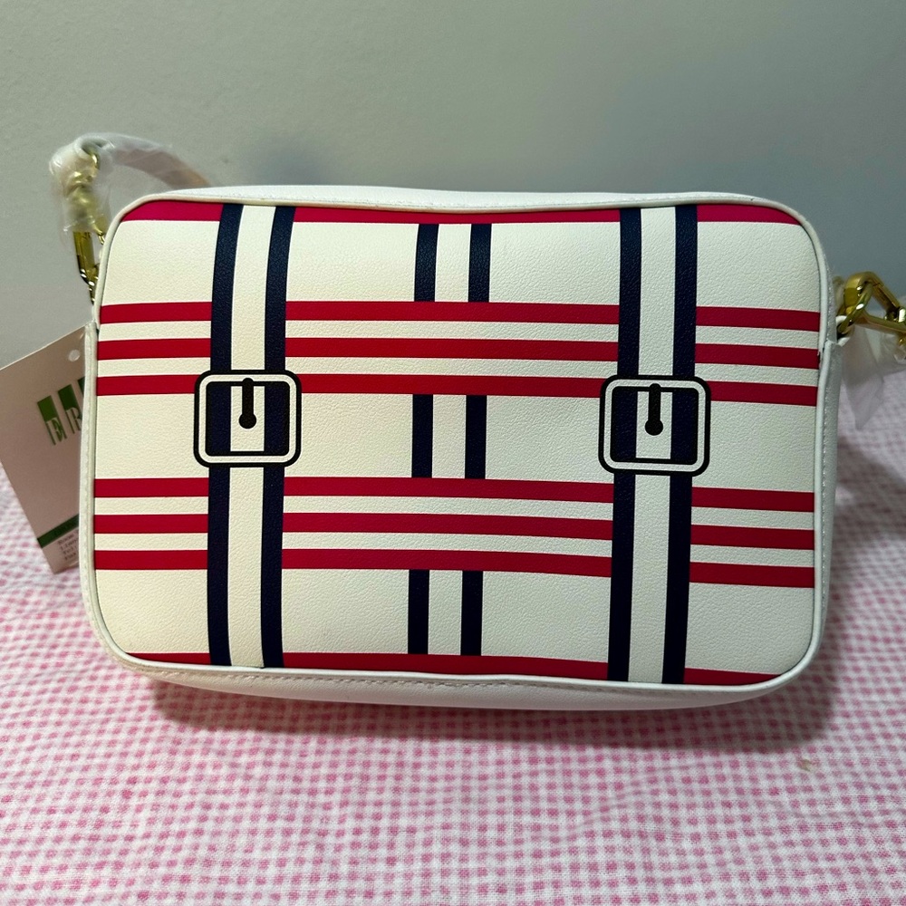 Estée Lauder, Medium bag.